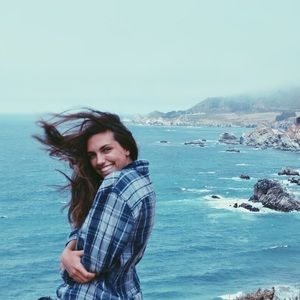 Meet your Posher, Maria